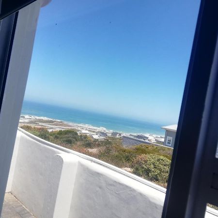 Cottage On Atlantic90 Yzerfontein Exterior photo